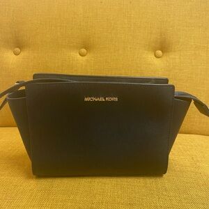 Michael Kors Crossbody Purse
